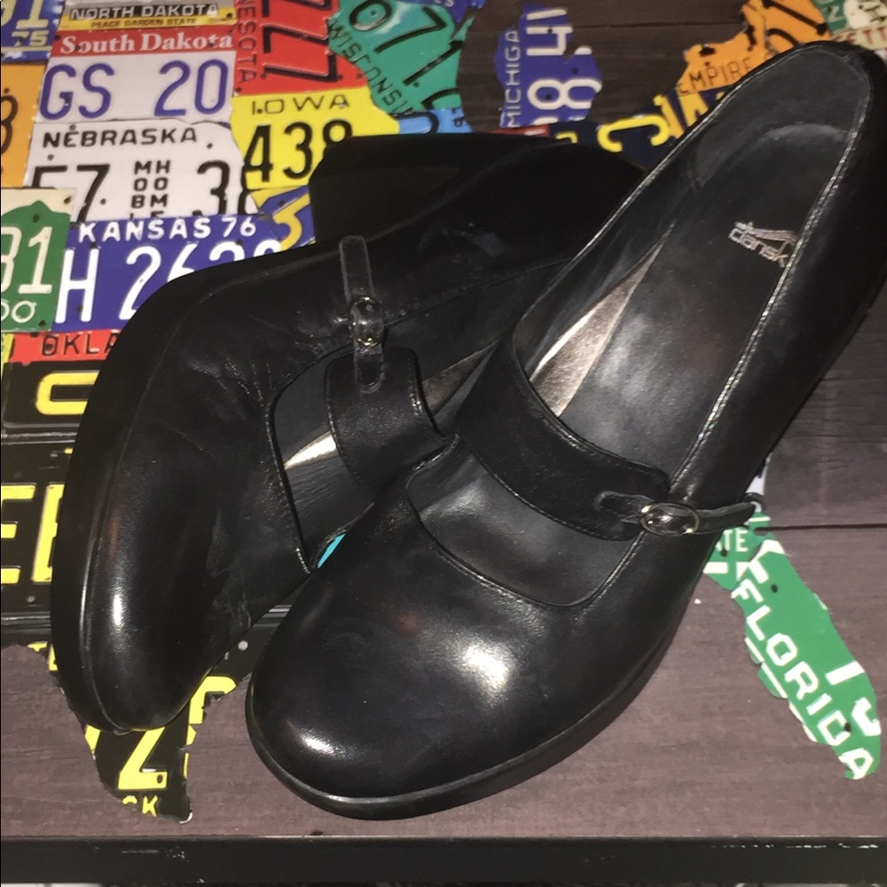 Dansko Shoes - Picture 5 of 5